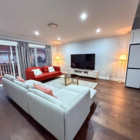 Beautiful 3 Bedroom House Northmead 외부 사진